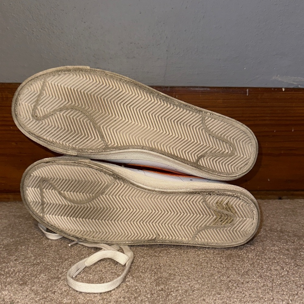 Nike White and Red High-Tops - Picture 3 of 3